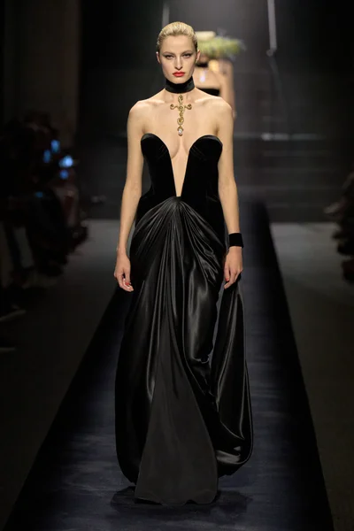 Look 9